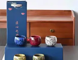 QUÀ TẶNG CAO CẤP, SANG TRỌNG