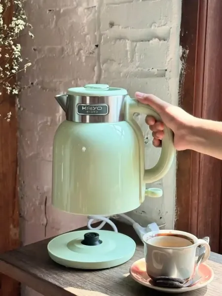 Ấm siêu tốc 2 lớp Cool touch Kaiyo 1.5L