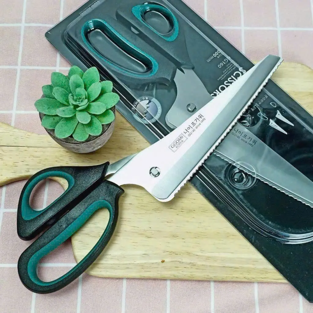 Kéo Cắt Gà Đa Năng GGomi Hàn Quốc GG160