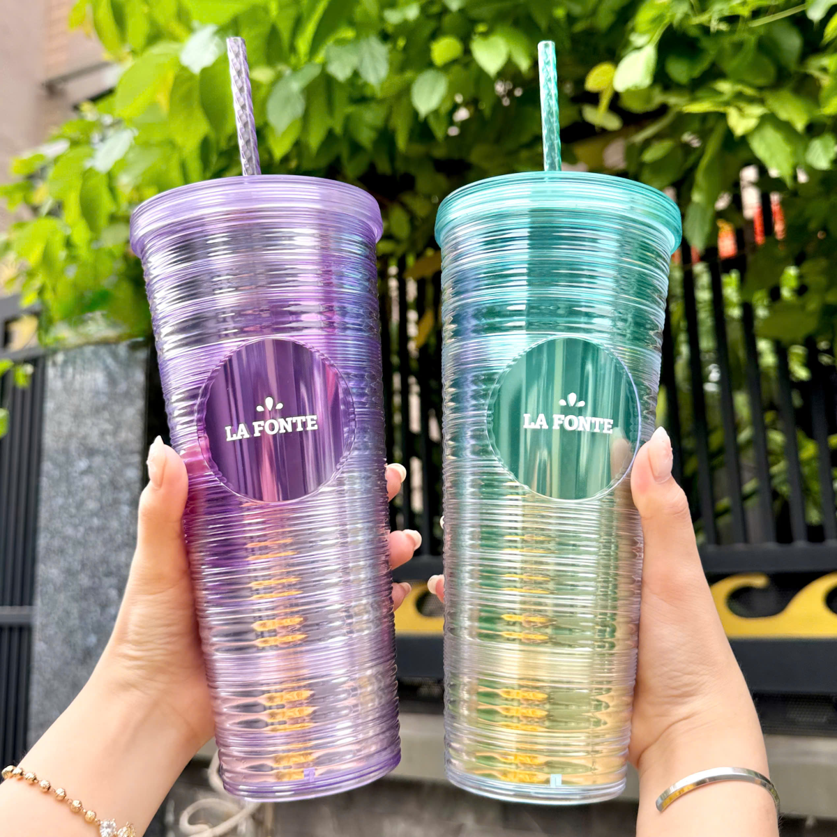 Ly nhựa 2 lớp kèm ống hút La Fonte 760ml